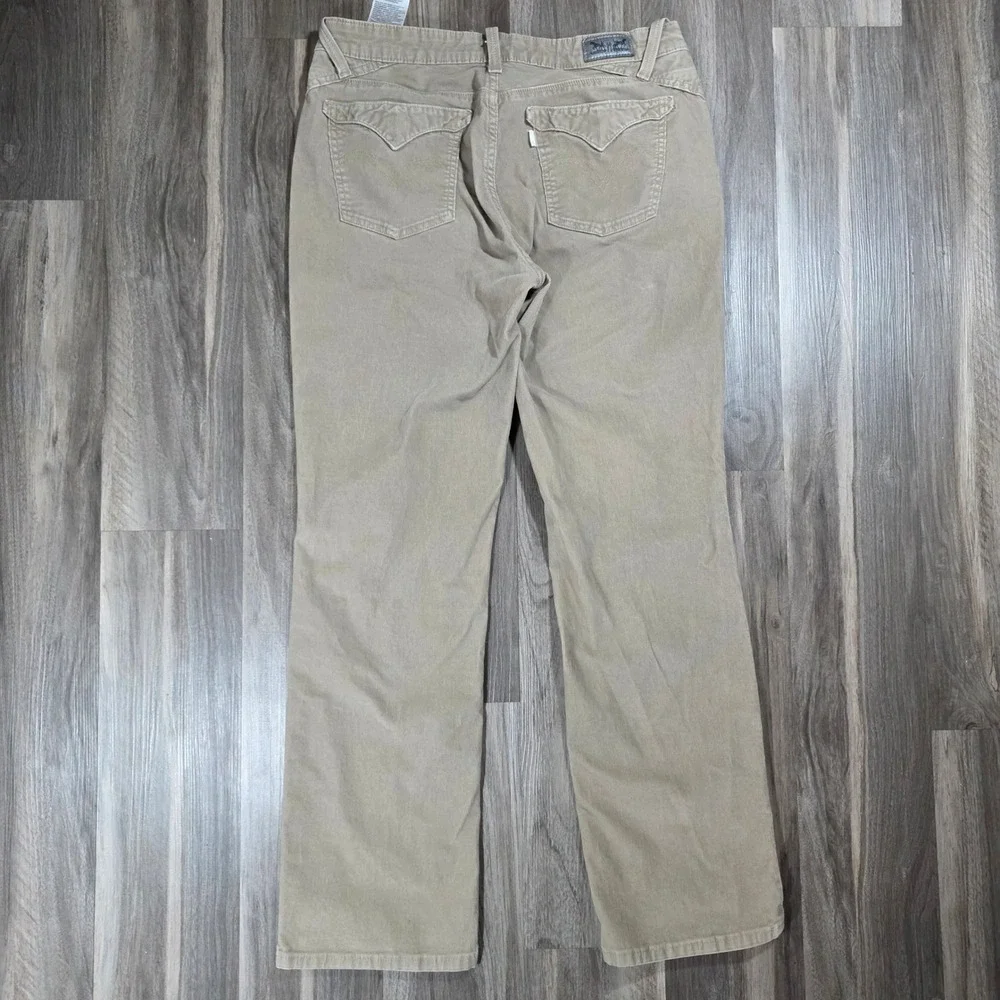 Levis levis 505