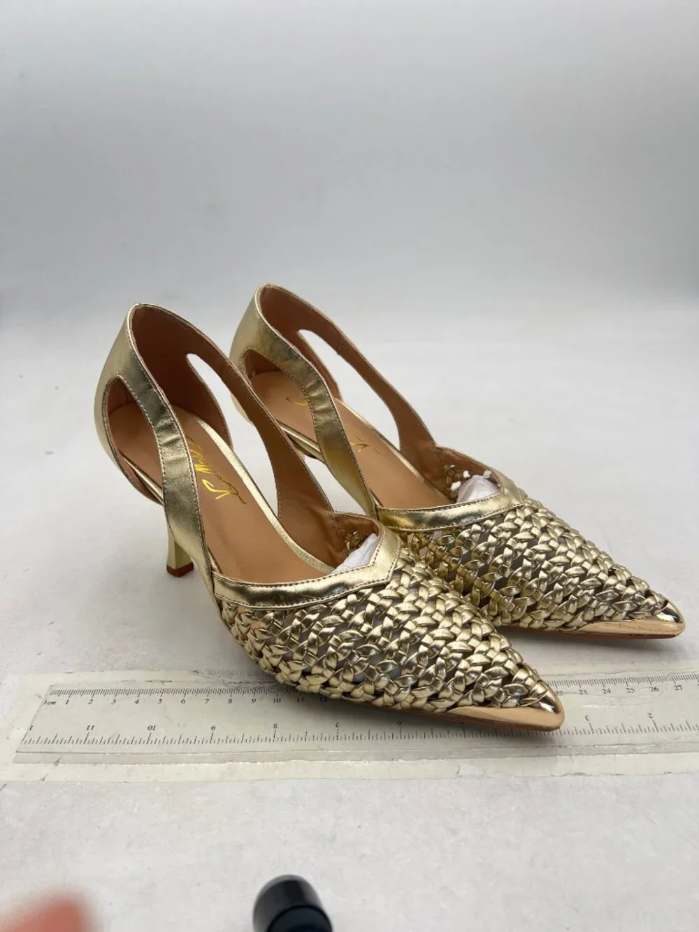 Fowt gold pointed