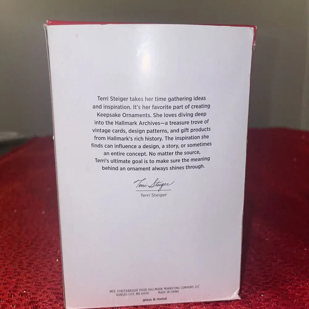 Hallmark ornament excellent