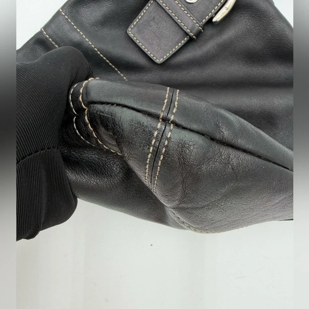 Coach authentic soho