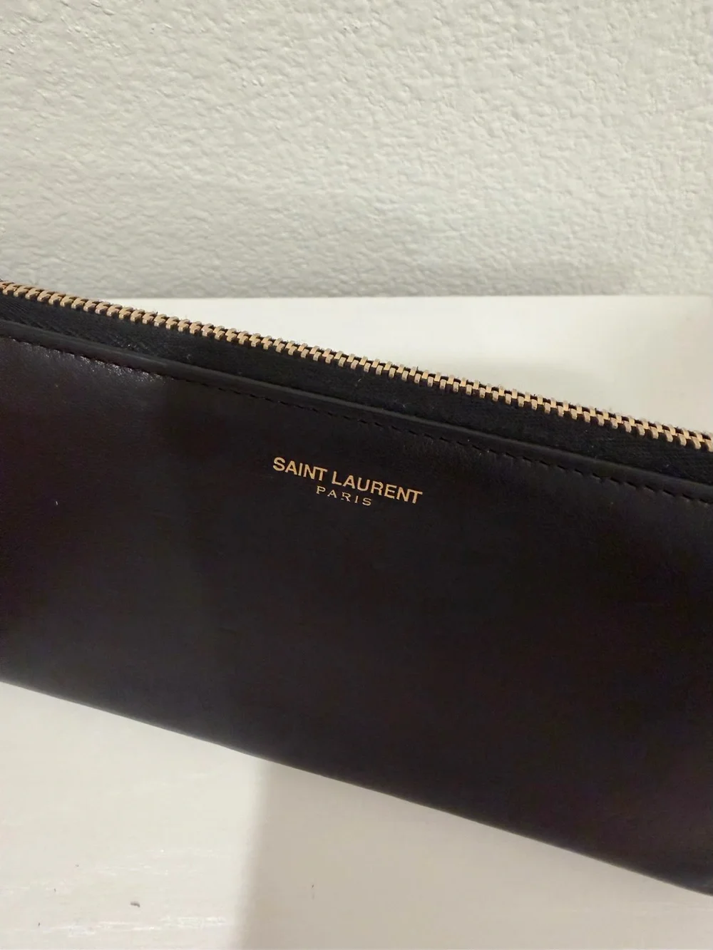 Saint Laurent elegant saint