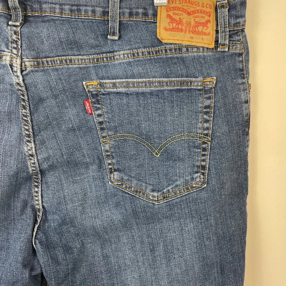 Levis 559 Relaxed Straight Jeans Mens 44x32 Medium Wash‎ Blue Denim Pants