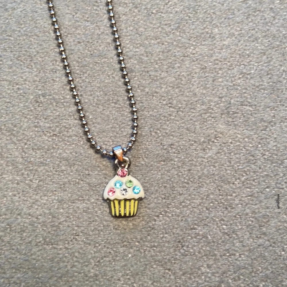 Cupcake necklace Tiny 17” max‎ length