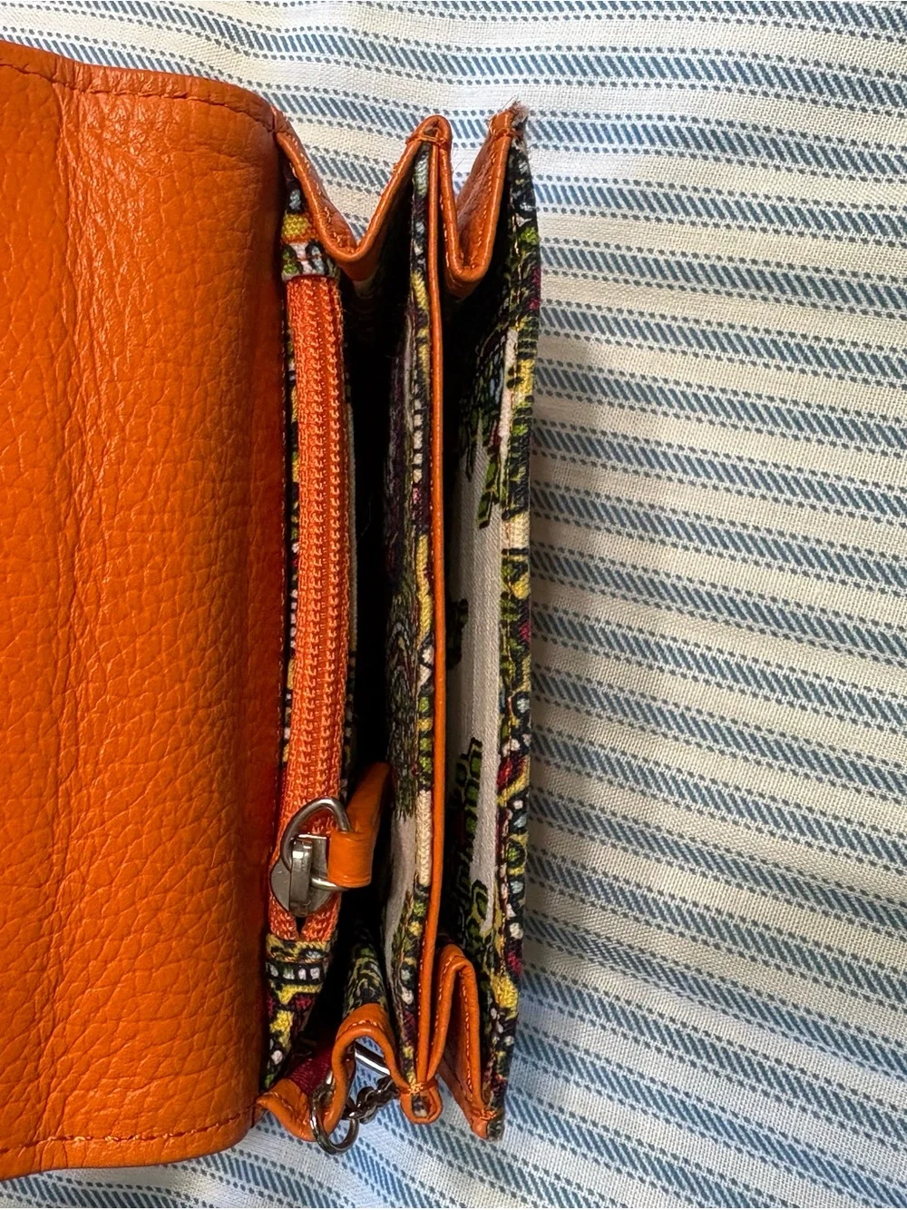 Talbots compact pebbled