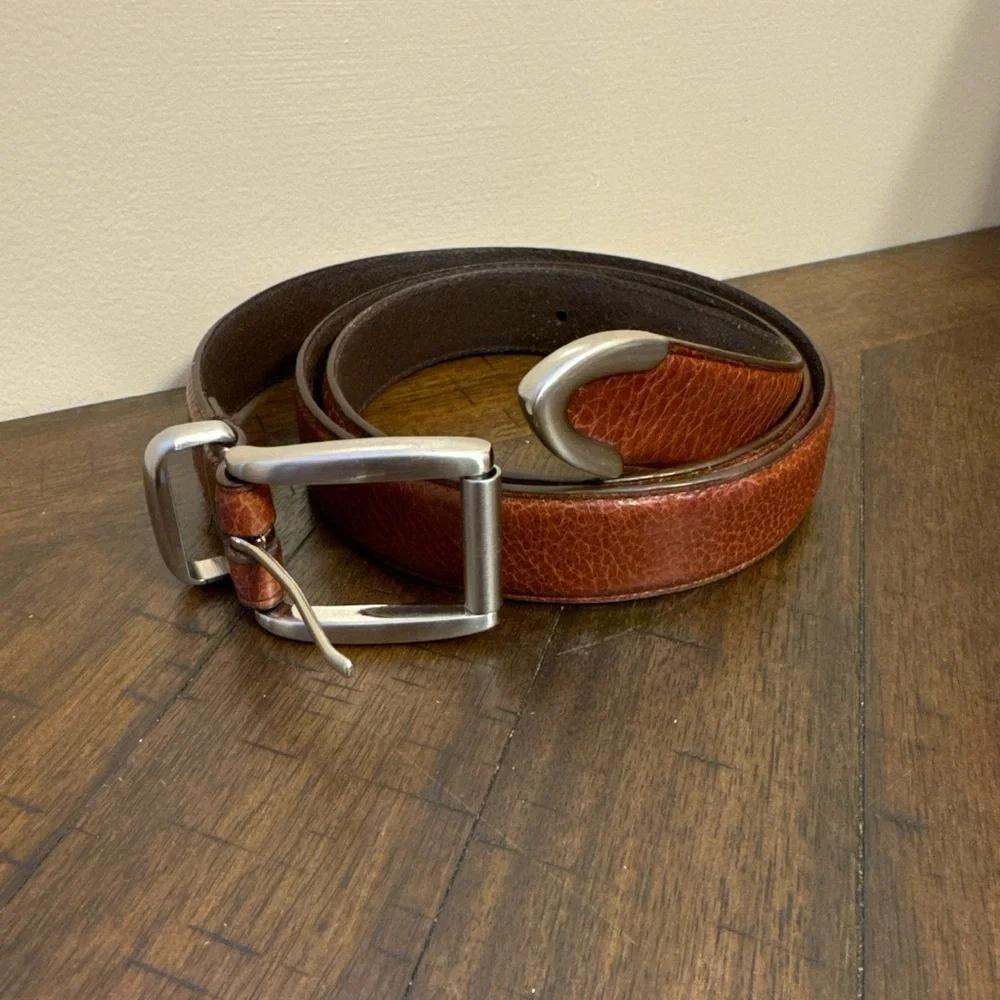 MEN'S‎ DOCKERS LIGHT BROWN GENUINE LEATHER BELT SIZE 45/105cm.