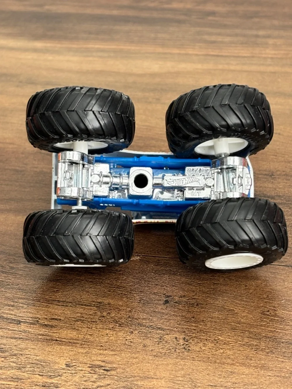 Hot Wheels Monster Truck Die Cast 1:64 #1 Racing Team Red White Blue Yellow Toy