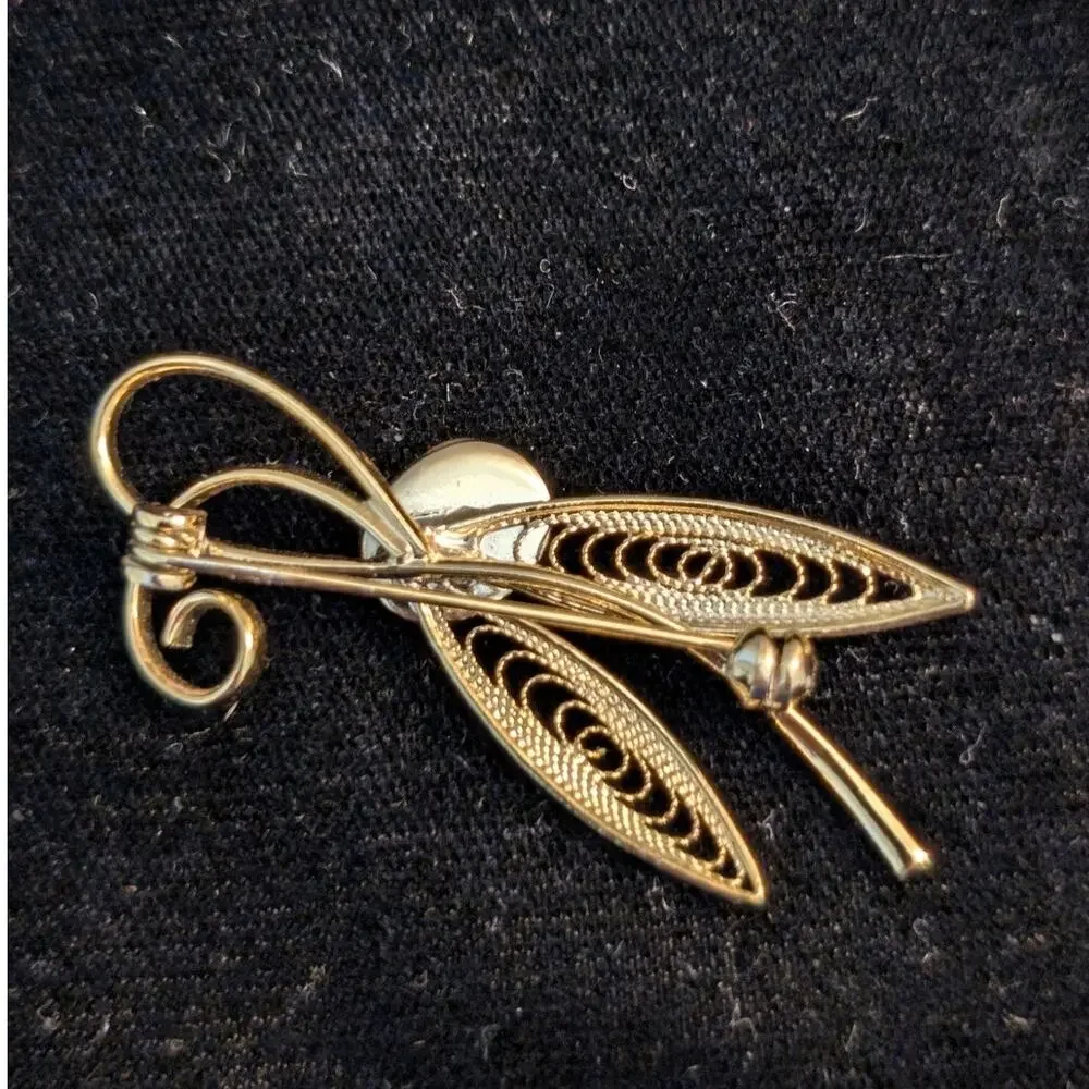 Unbranded vintage gold