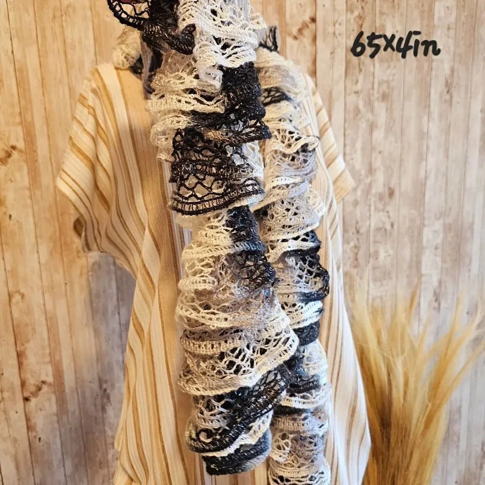 Women's scarf