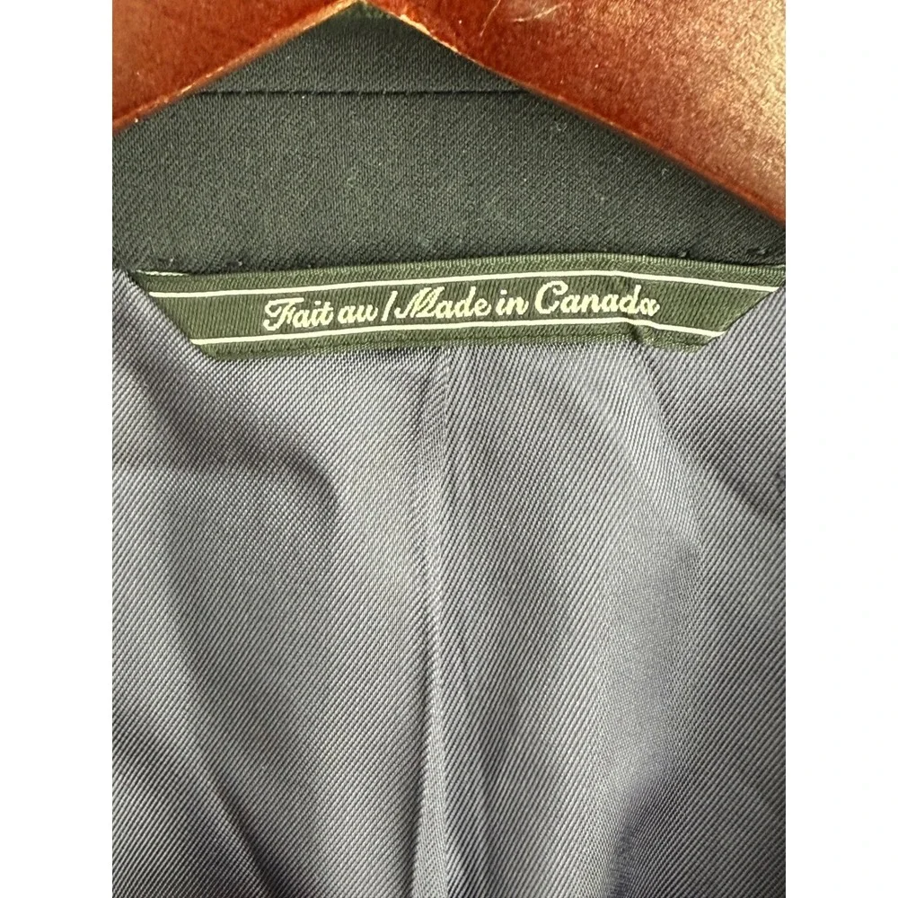 Barneys New York good minor