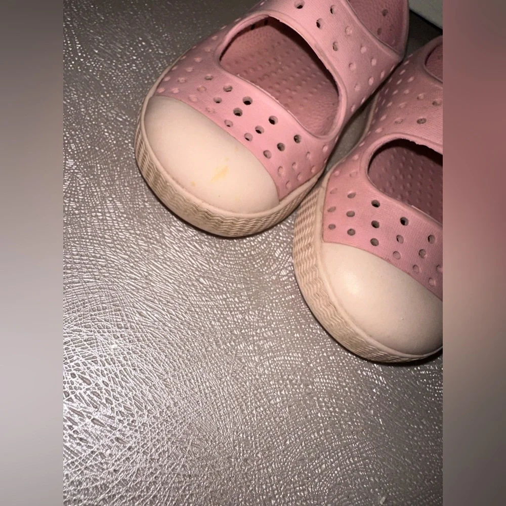 Native pink cream