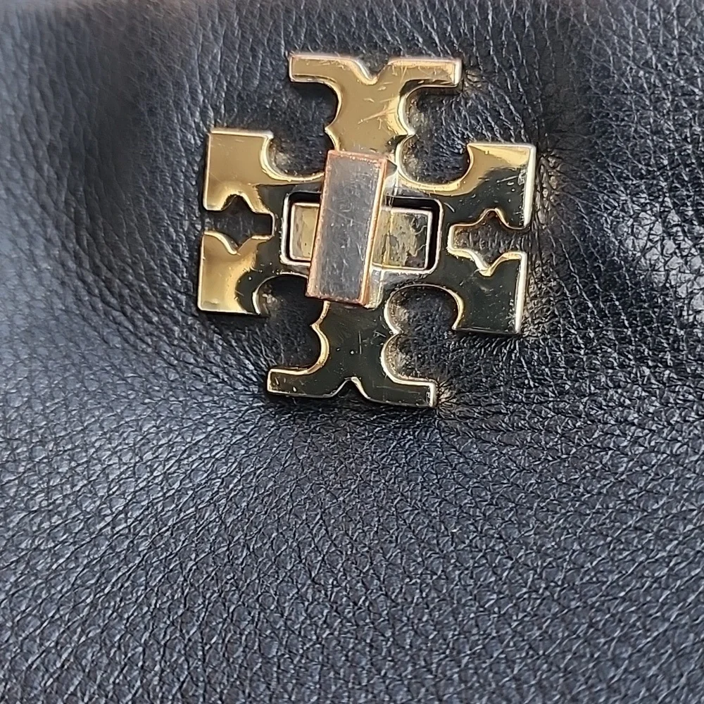 Tory Burch tory burch