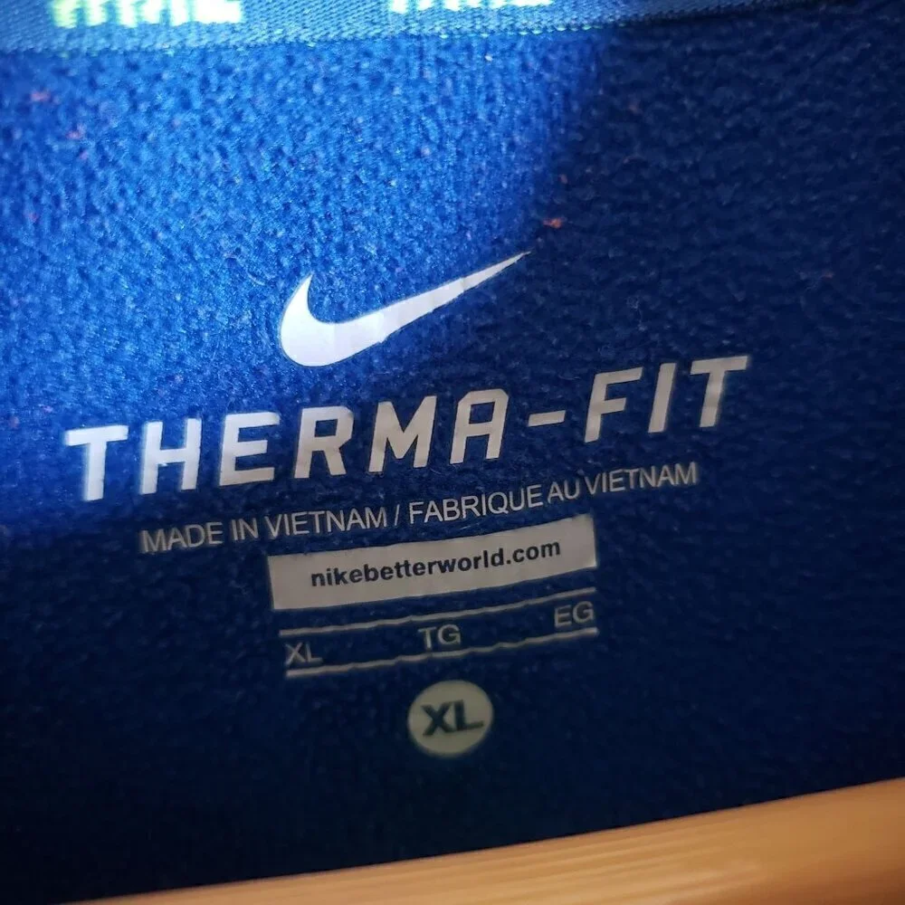 Nike therma fit