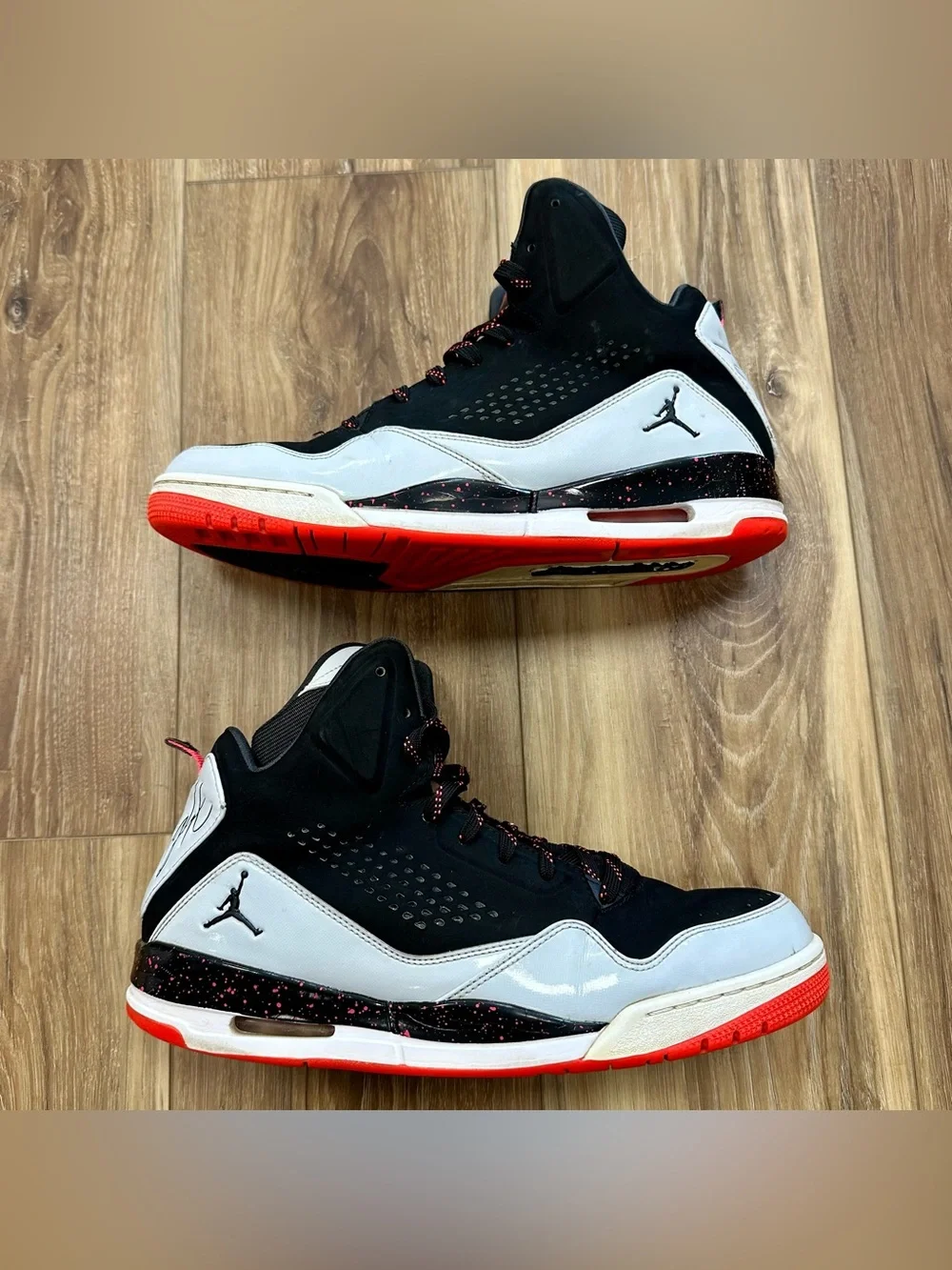 Jordan nike closure lace