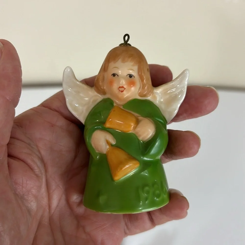 Goebel bell angel used
