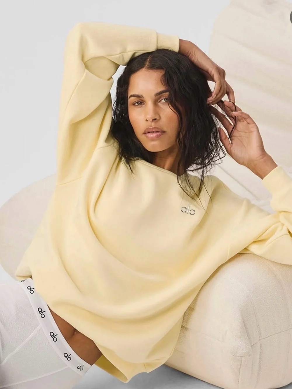 Alo Accolade Crew Neck Pullover Sweatshirt Yellow Medium