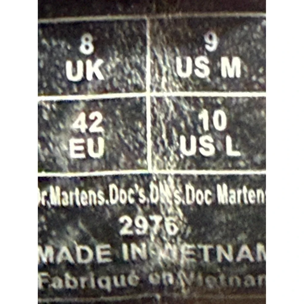 Dr. Martens 2976 Mens 9 Chelsea‎ Black Leather Ankle Round Toe Pull On Boots