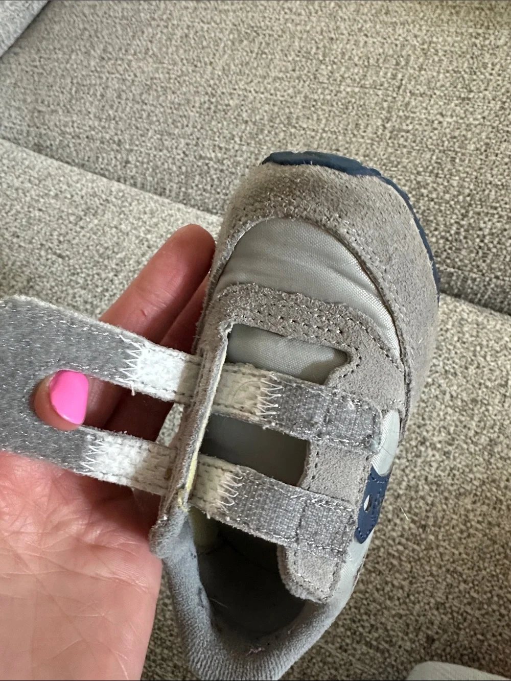 Baby/Toddler Velcro Saucony sneakers