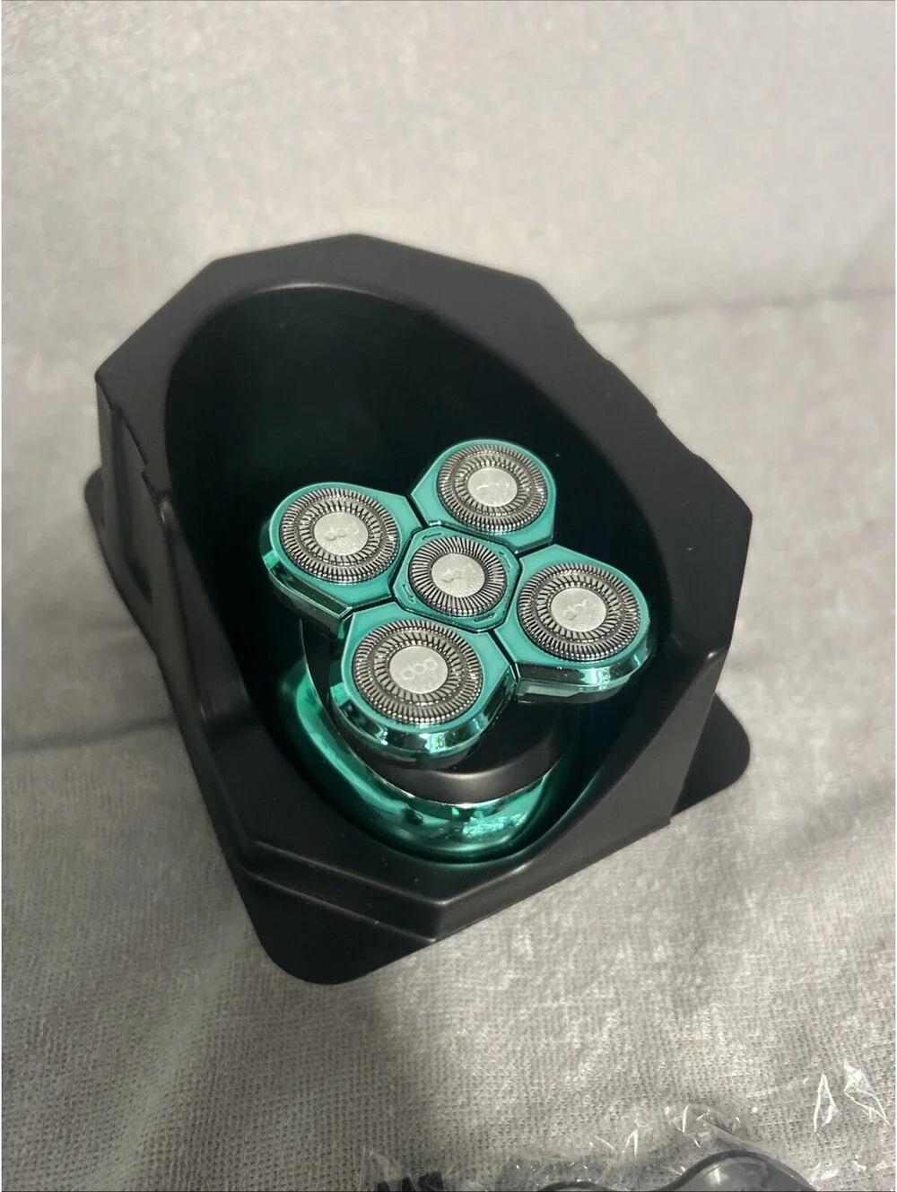 Sonic pop shaver