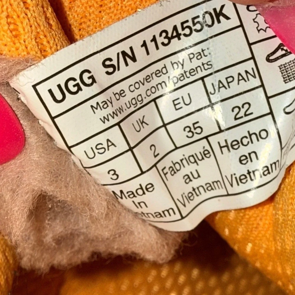 UGG lace up