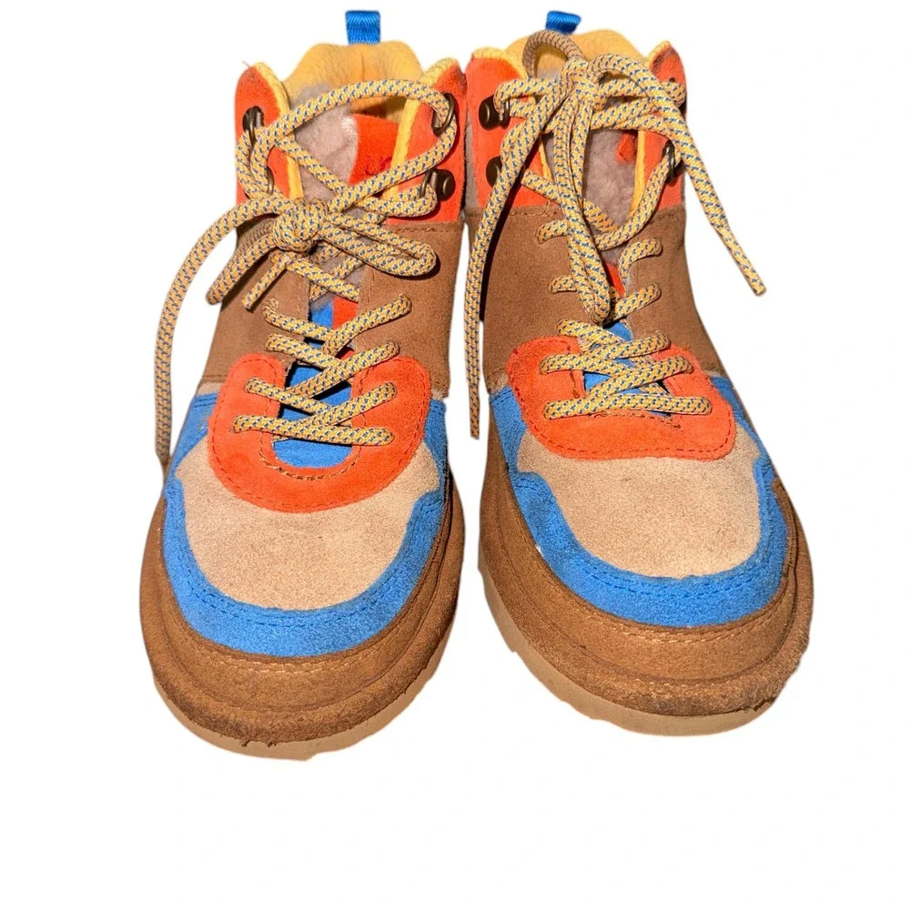 UGG lace up