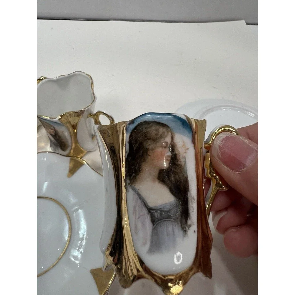 Unmarked this vintage