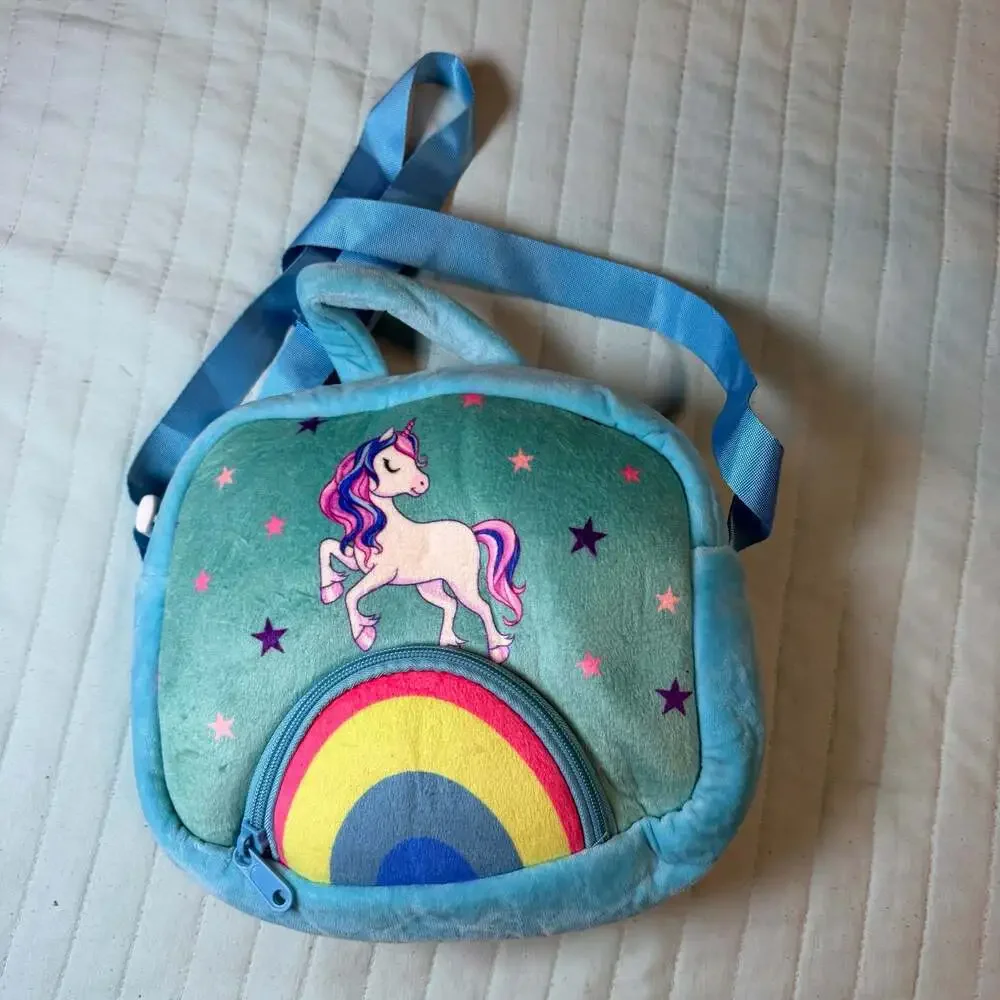 Plush Unicorn Crossbody Bag with 5 Mini Unicorn and Animal Stuffed Toys