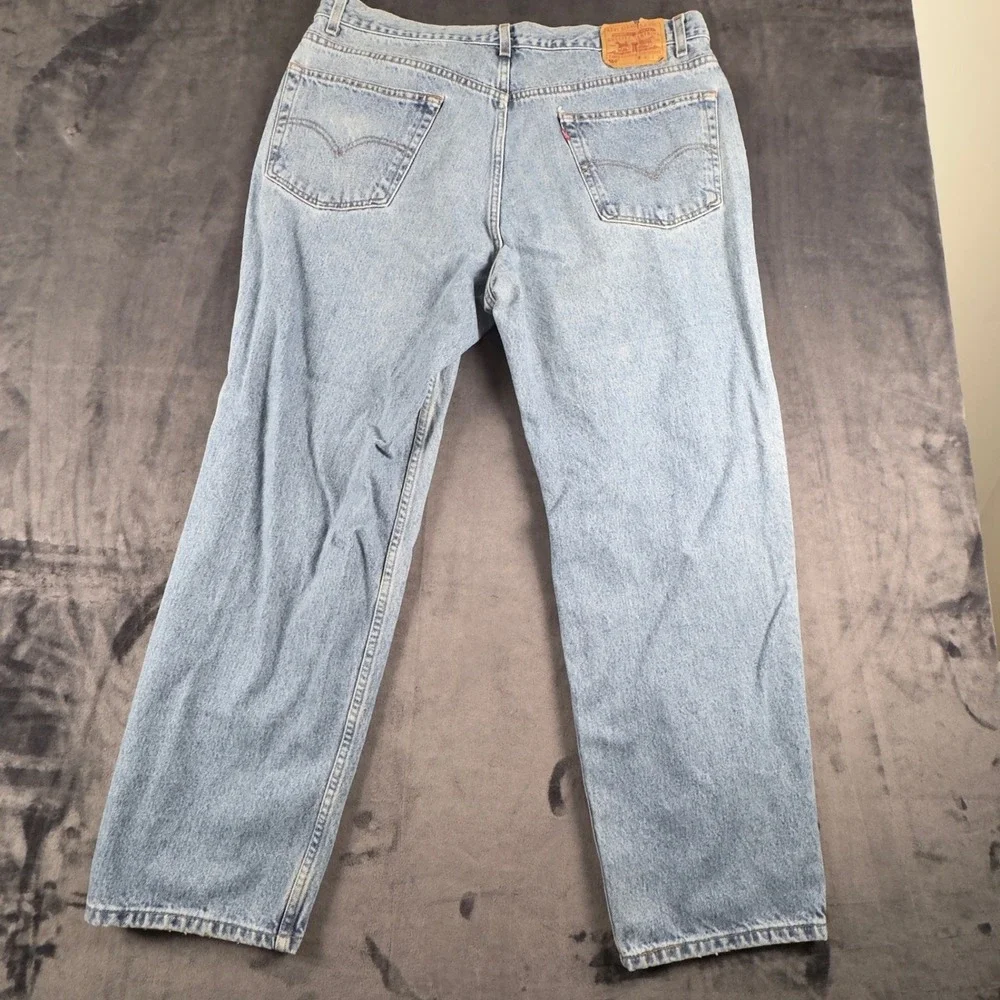 Levis levi 560