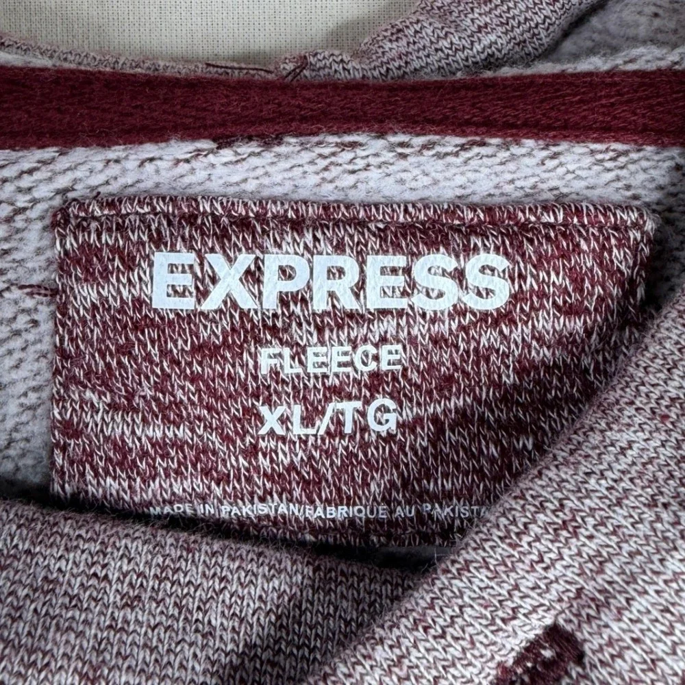 Express hooded fleece