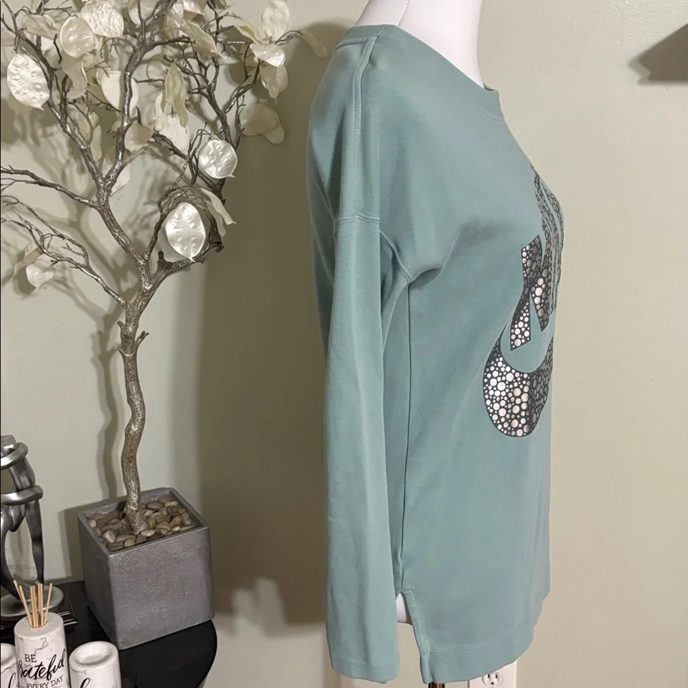 Nike teal long