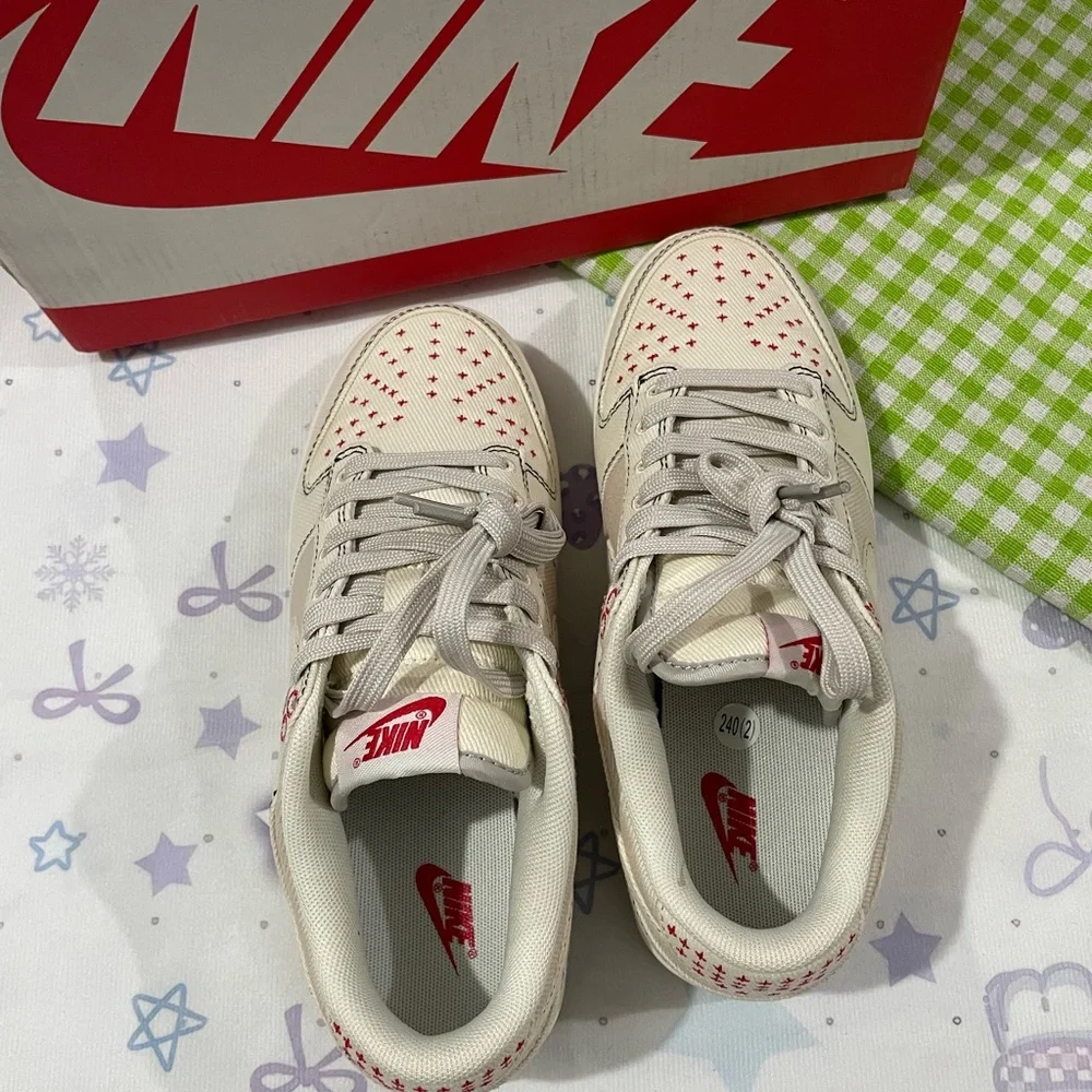 Nike brand color