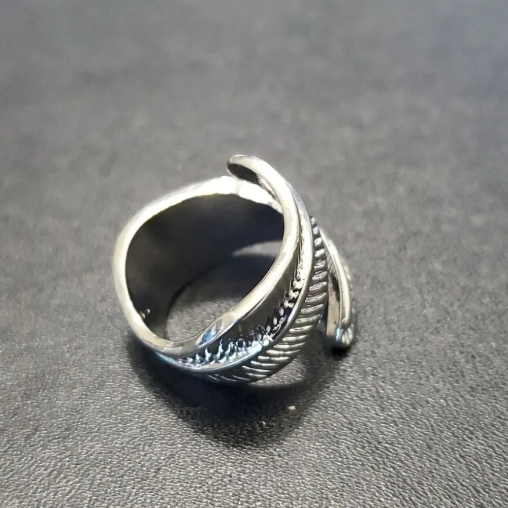 Unbranded silver colored