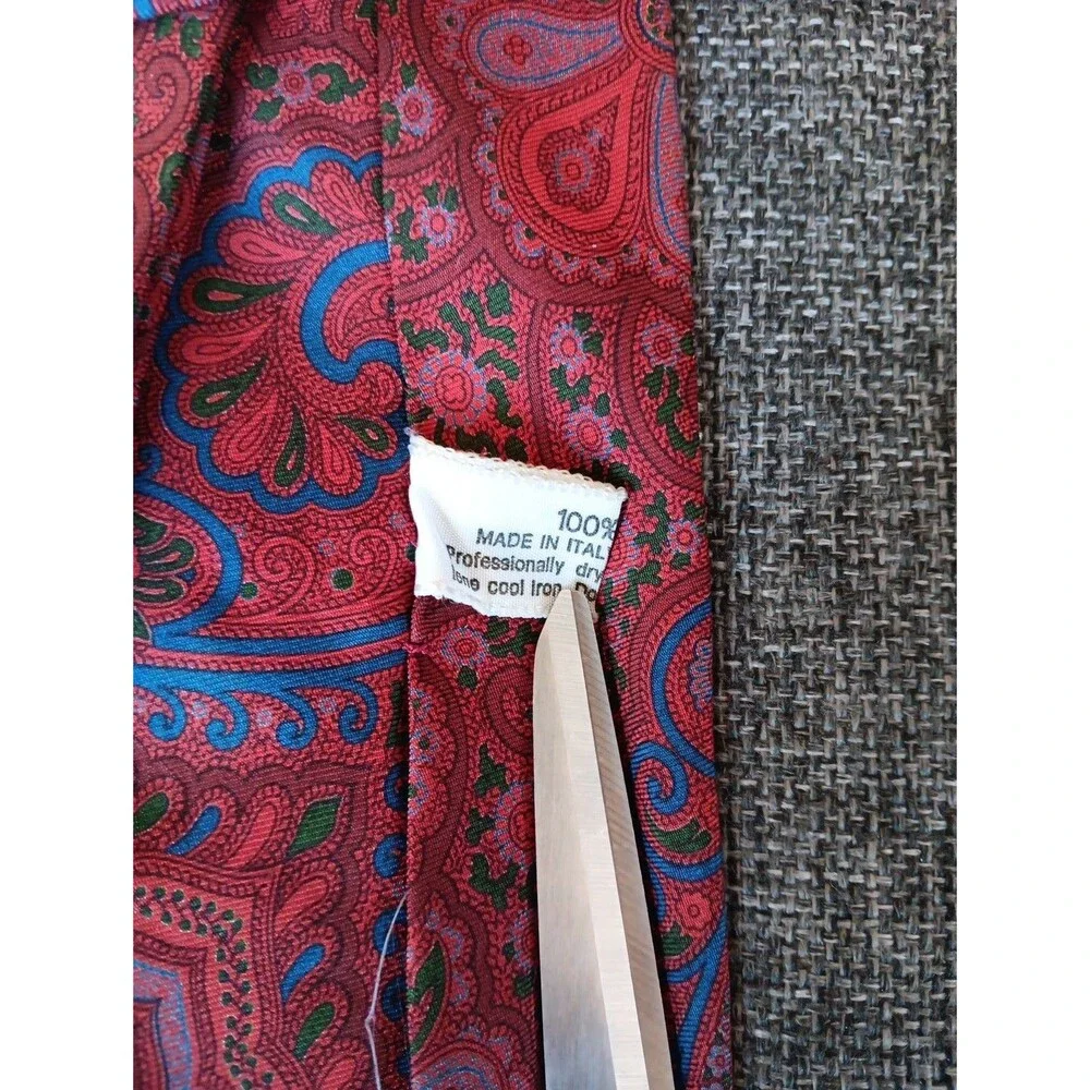 Unbranded this product