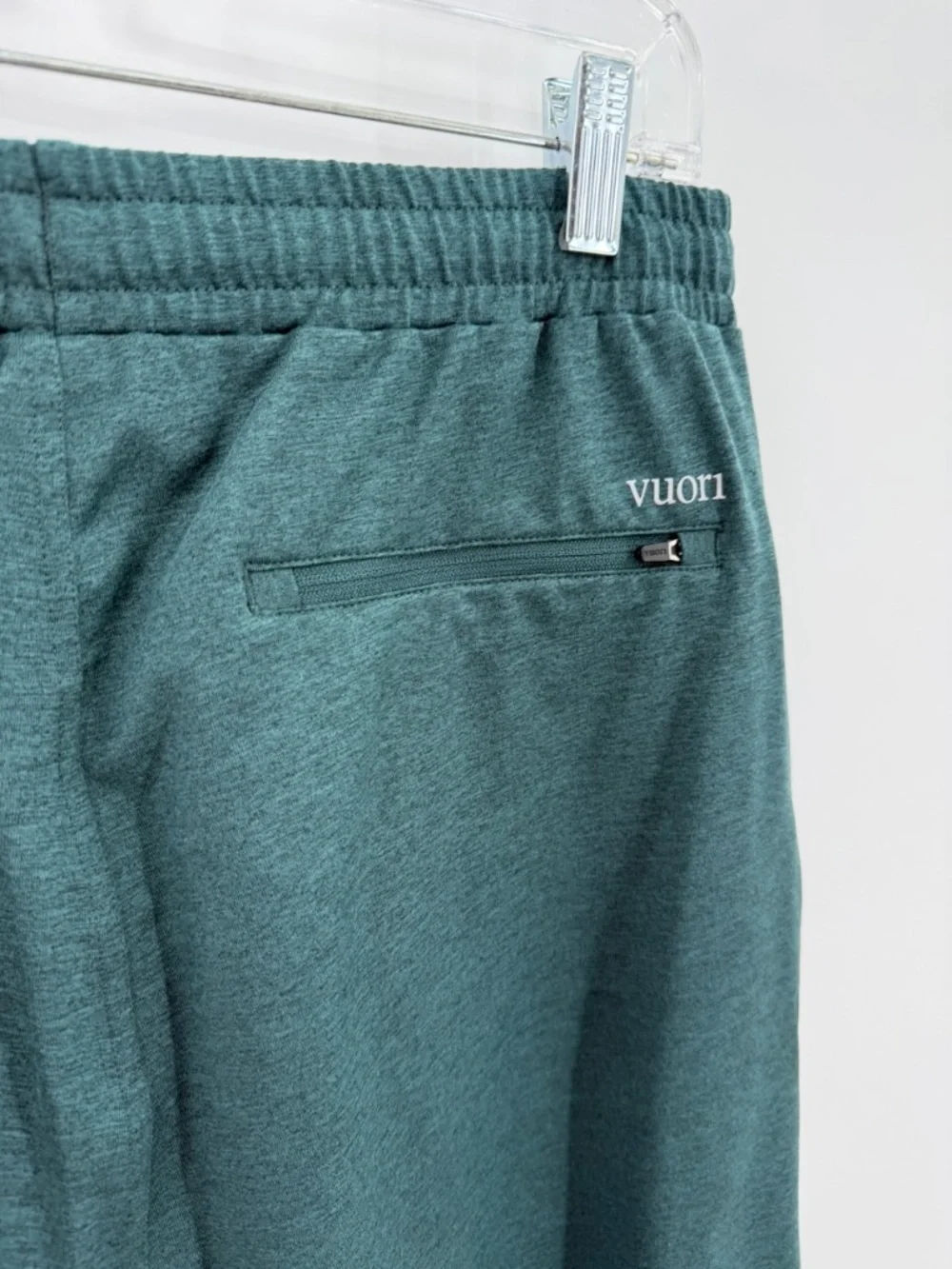 Vuori brand style