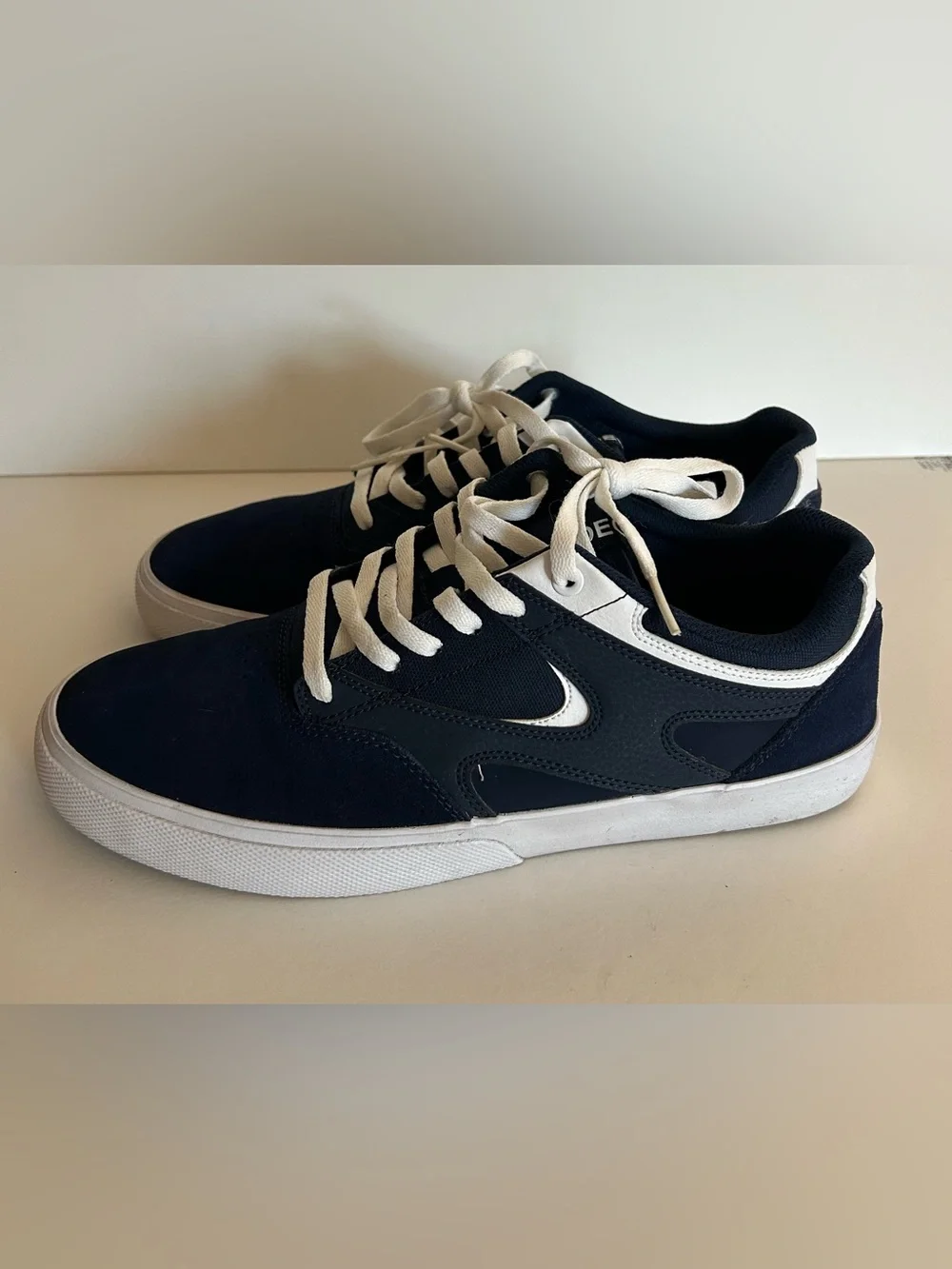 DC men low