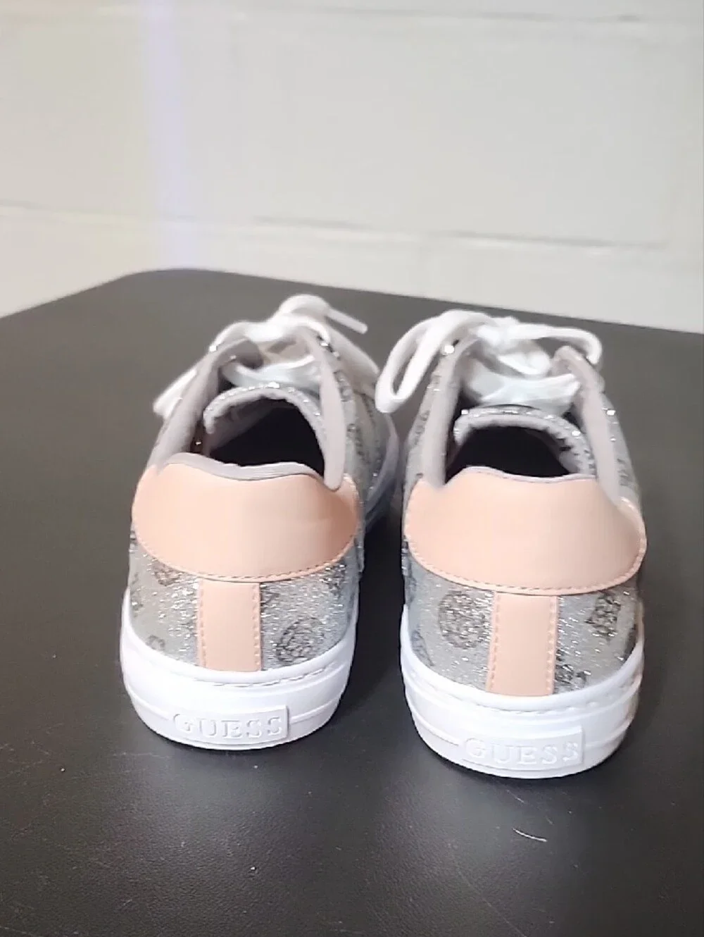 Guess Lovin3 Women’s Silver Glitter Low-Top Sneakers