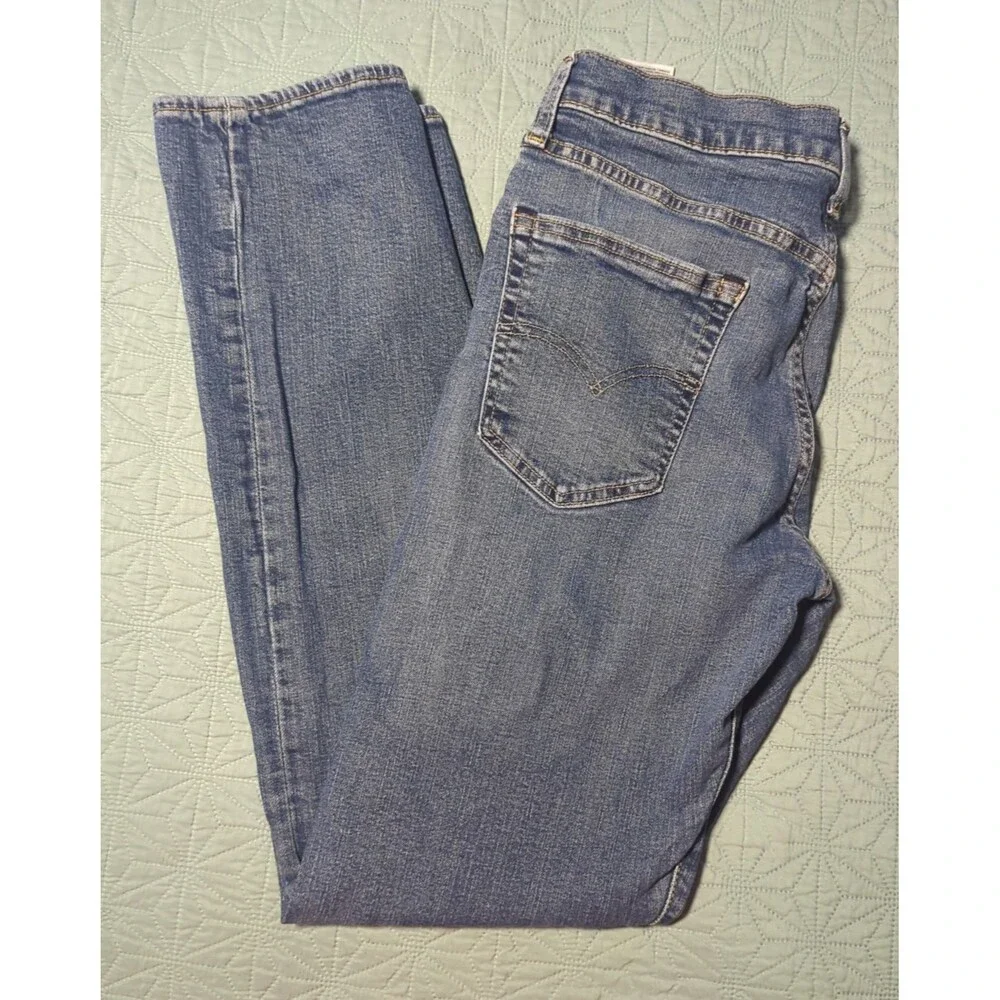 Levis pre owned