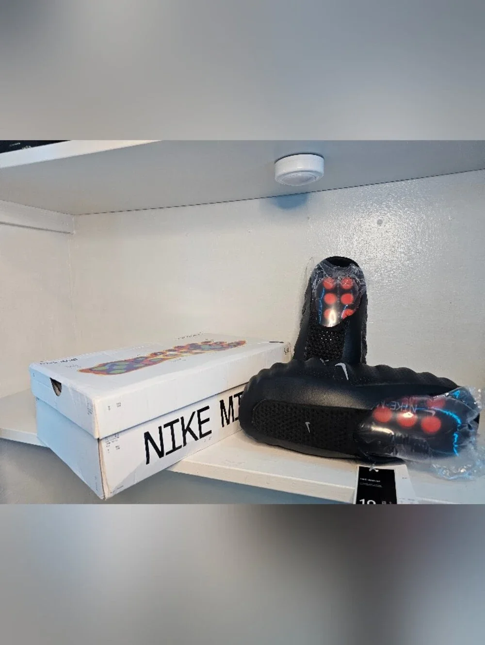 Nike black slide