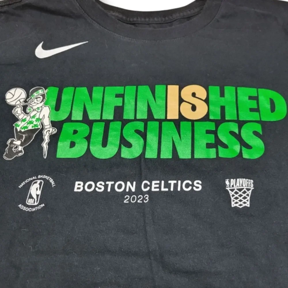Nike shirt size