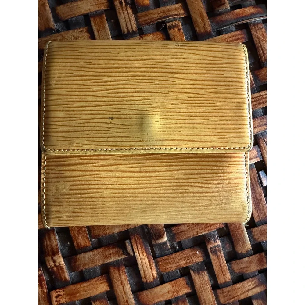 Louis Vuitton 1990s louis