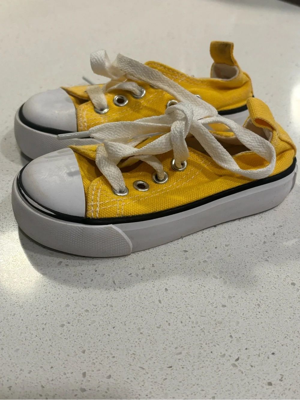 N/A bright yellow