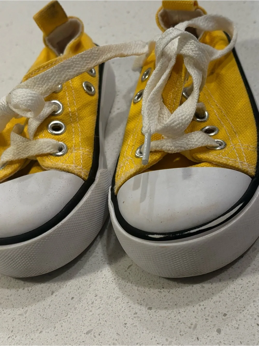N/A bright yellow