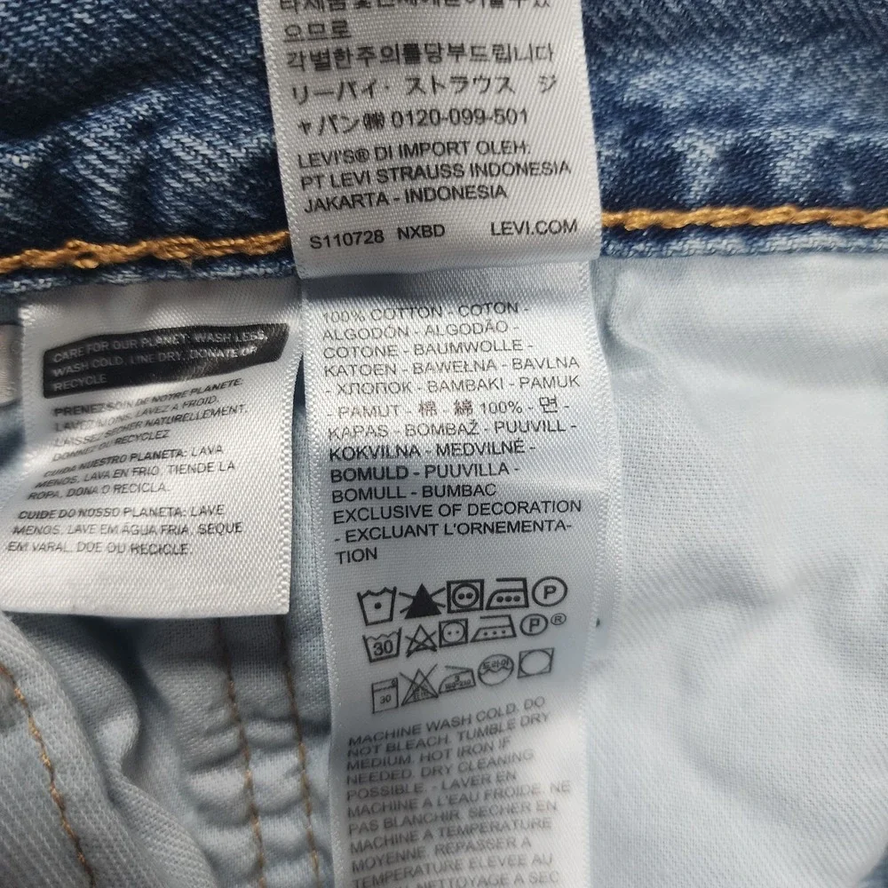 Levis levis 454