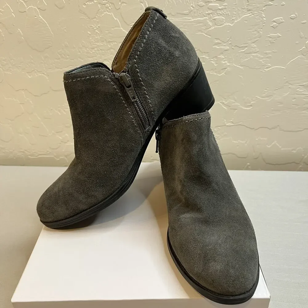 Naturalizer free 5n suede