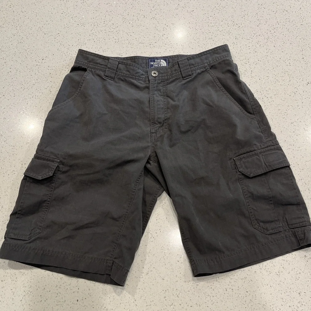 The North Face Men's Ripstop Cargo Easy Shorts Sz 32 Gray