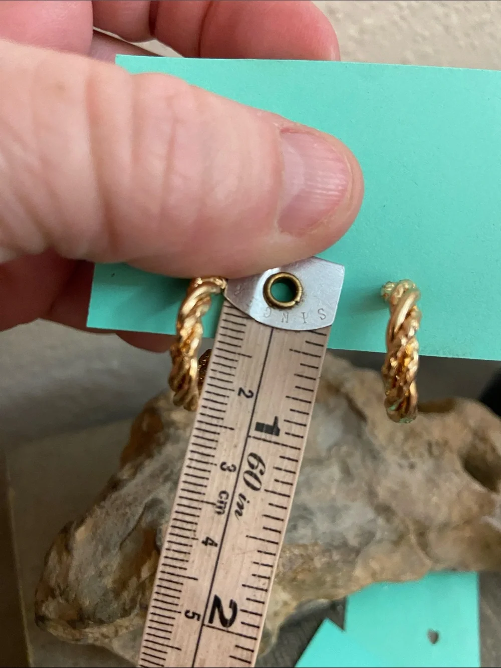 Unbranded new gold