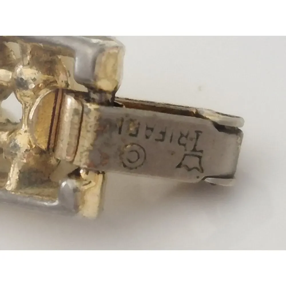 Crown Trifari please see