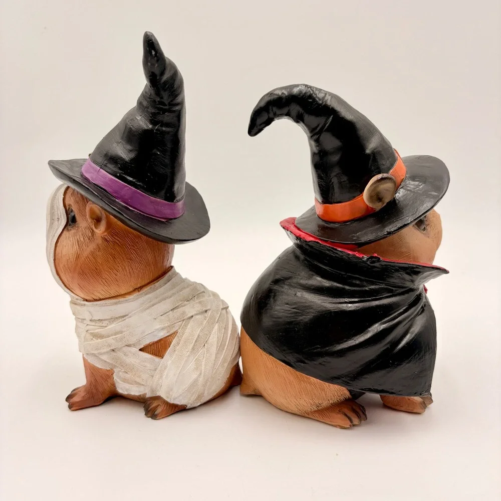 N/A halloween capybara