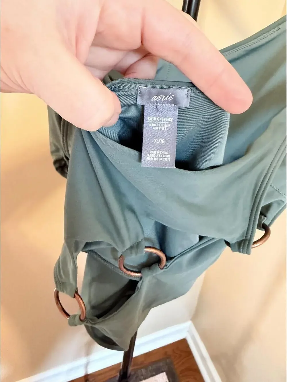 aerie detail side
