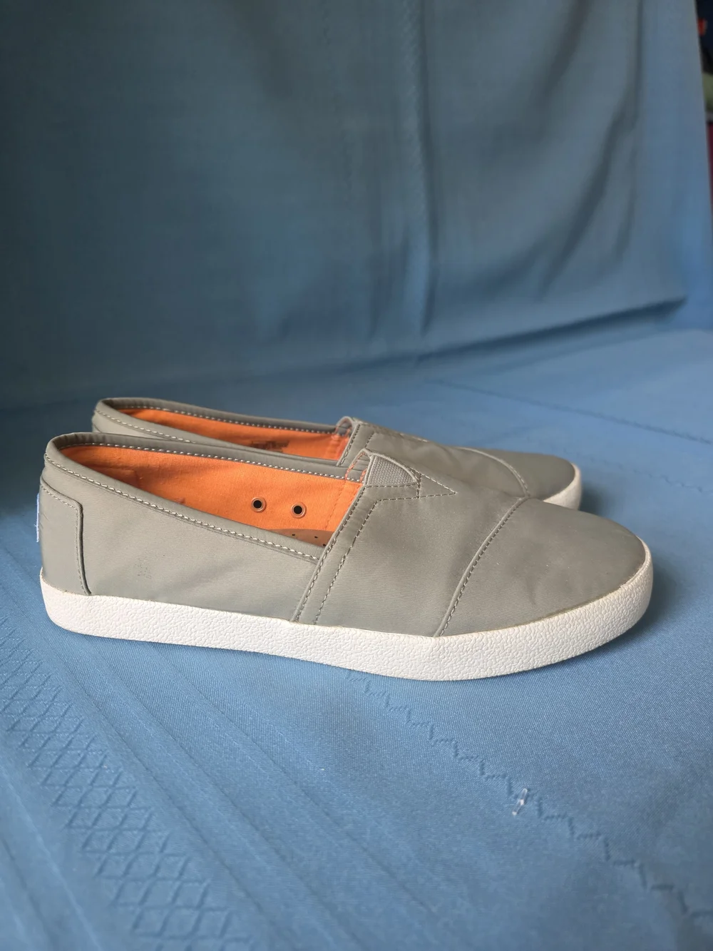 Toms pair classic