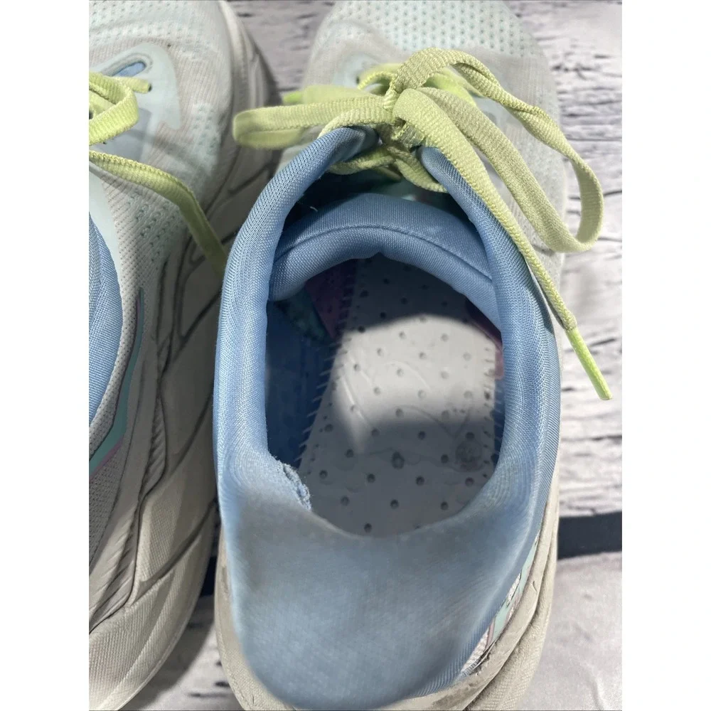 Hoka One One shoes are